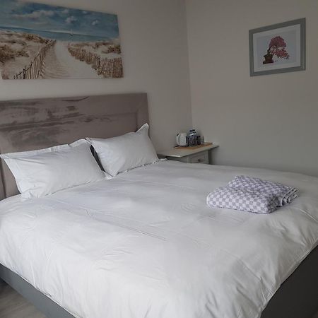 Barnoaks House - Private Room Ensuite Bathroom Homestay دبلن المظهر الخارجي الصورة